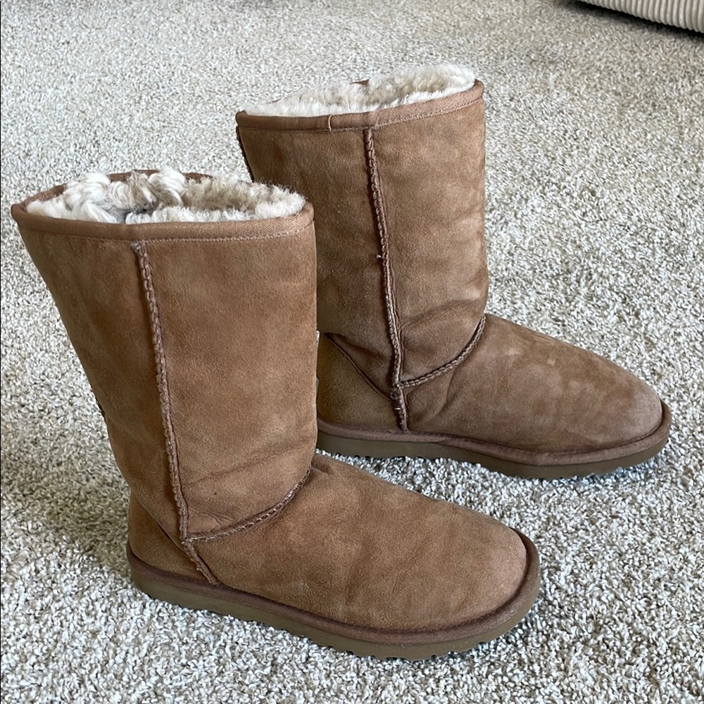 UGG Boots Chestnut